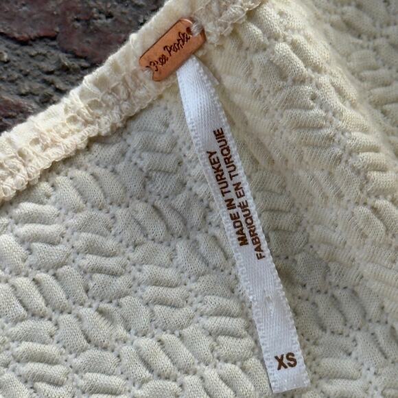 Free People Puff Sleeve Top V-Neck Size XS Cream Cropped - Picture 5 of 6